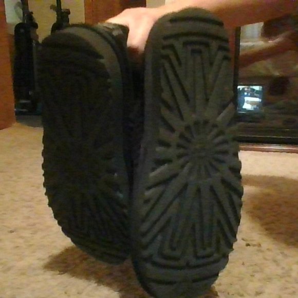 Ugg black crochet tall boots, sz 7 - Picture 3 of 4